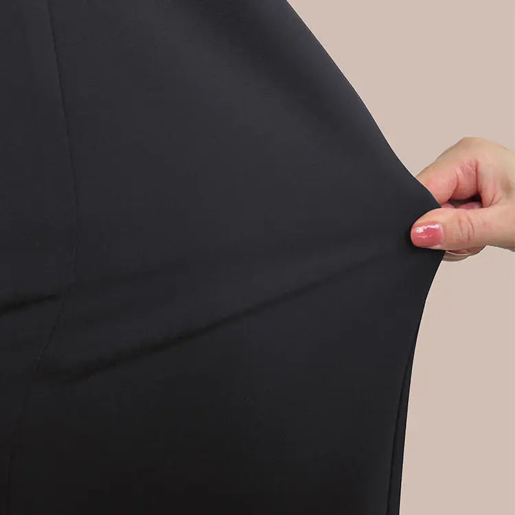 Comfortable all year round! Temperature-regulating stretch fabric