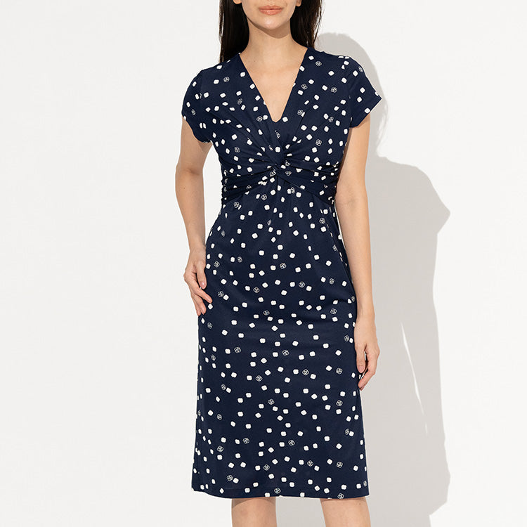 Gorgeous décolleté line
