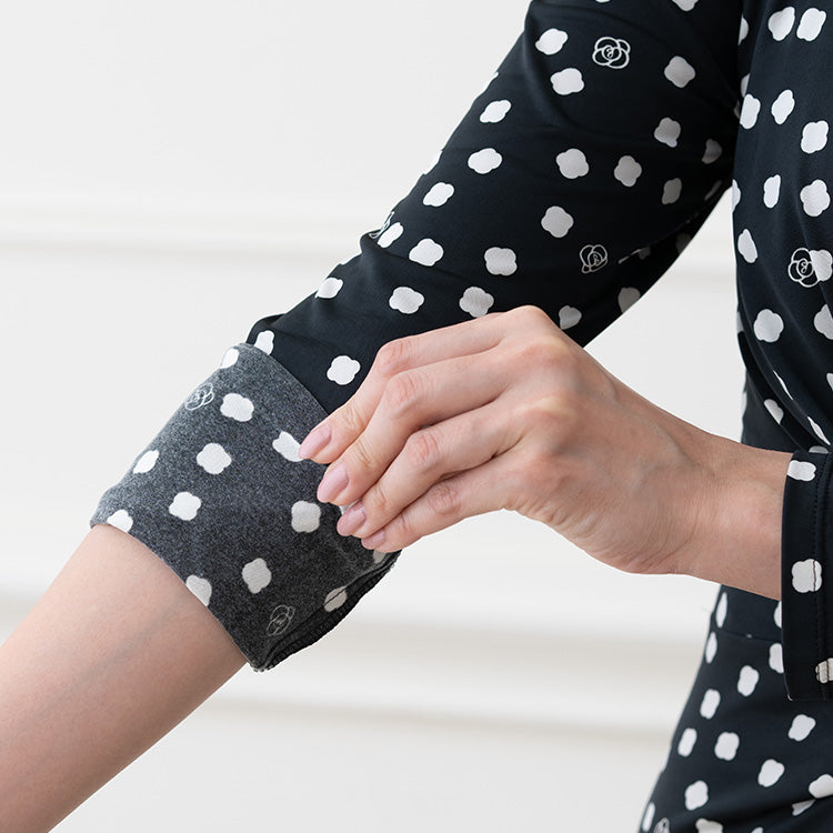 A must-have for fall and winter! <br>Beautiful sheen <br>Washable brushed-back jersey