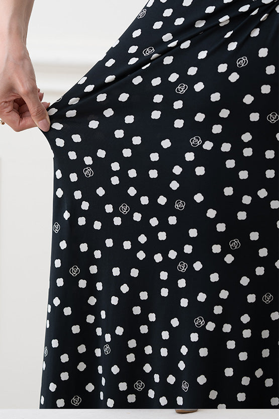 Long Length: Monotone Kay Me Rose Dot Long V-Drape Dress