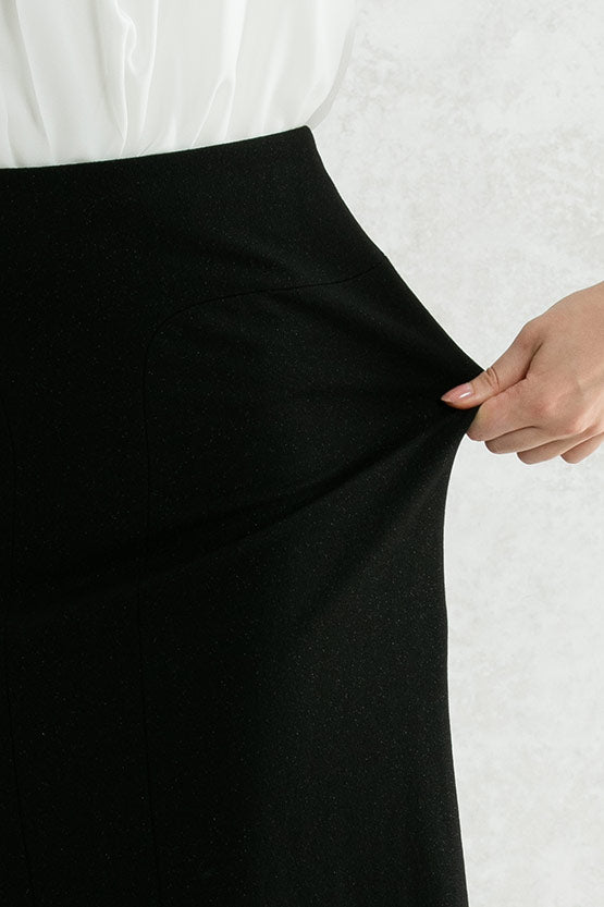 Suit Friendly: Starry Black Knee-Length Skirt (Suit Compatible)