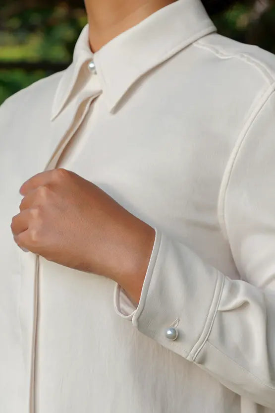 Authentic Oshima Tsumugi: Stretch Georgette Shirt with Bow Tie