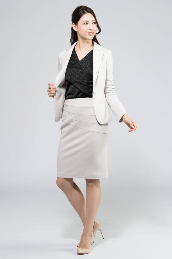 Light Beige Rich Wool Switch Skirt