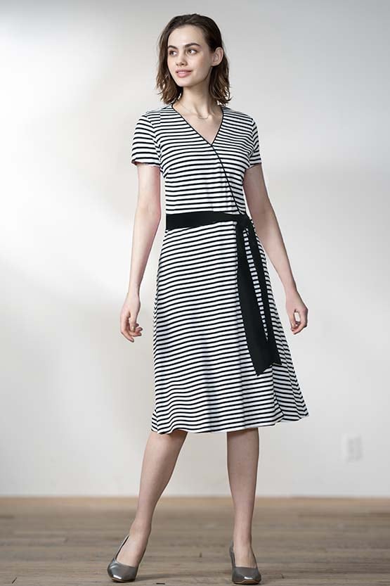 White X Black Natural Wrap-Style Short Sleeve Dress