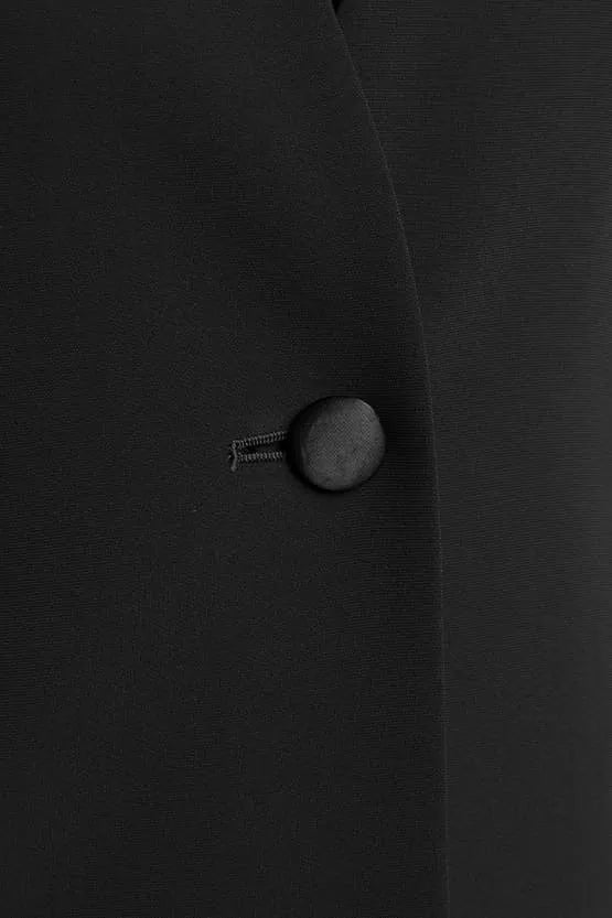 Smart Stretch:Black No-Curl Long Jacket