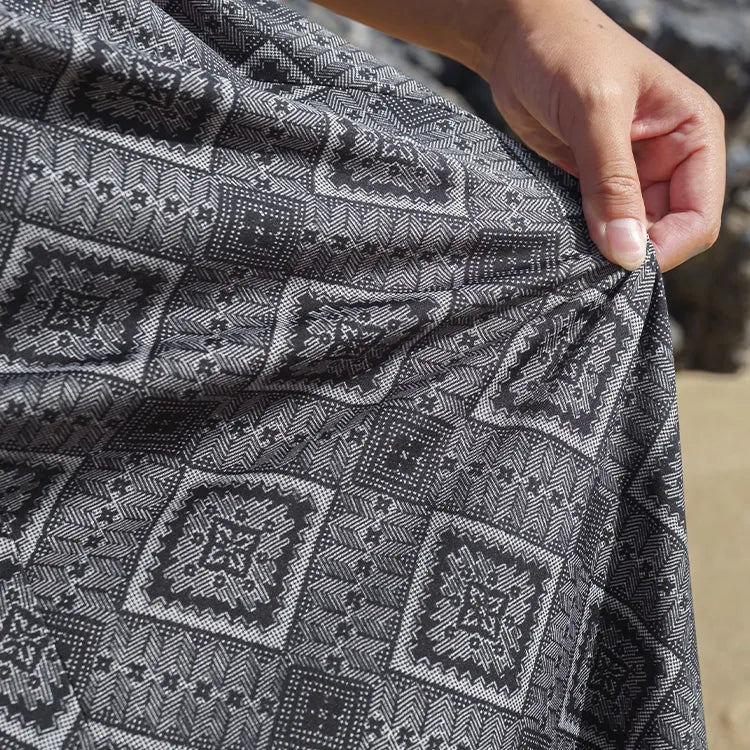 Effortlessly light, elegantly beautiful. Bringing Japanese heritage into everyday luxury.