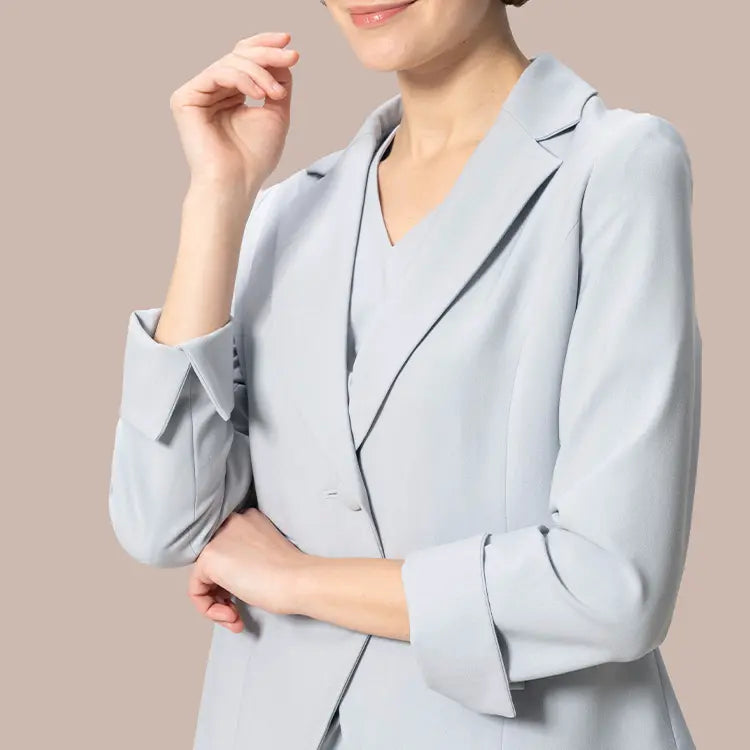 Sleeves that allow for easy movement at all times