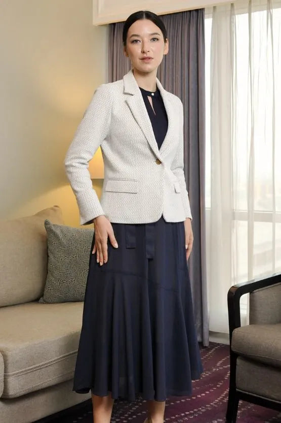 Amazingly stretchy, lightweight jacquard revolution