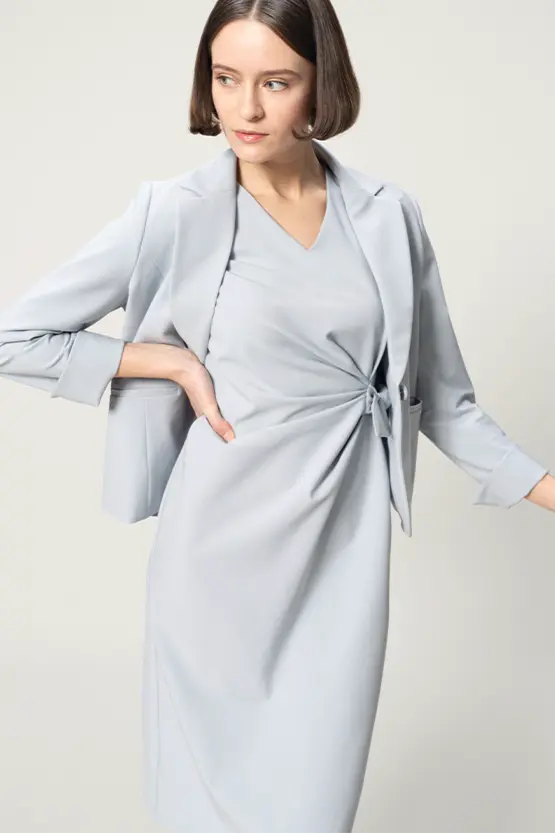 Active Stretch: V-neck daily dress