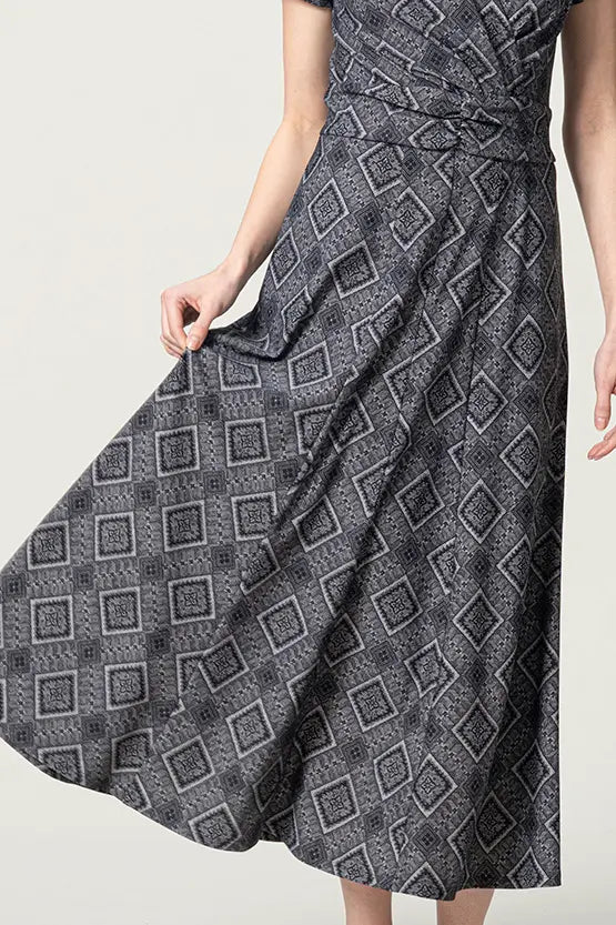 Oshima Tsumugi Design Stretch Jersey: Long Marilyn Dress