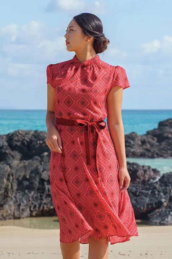 Oshima Tsumugi Design Stretch Chiffon: Mid-Length Semi-Mermaid Dress