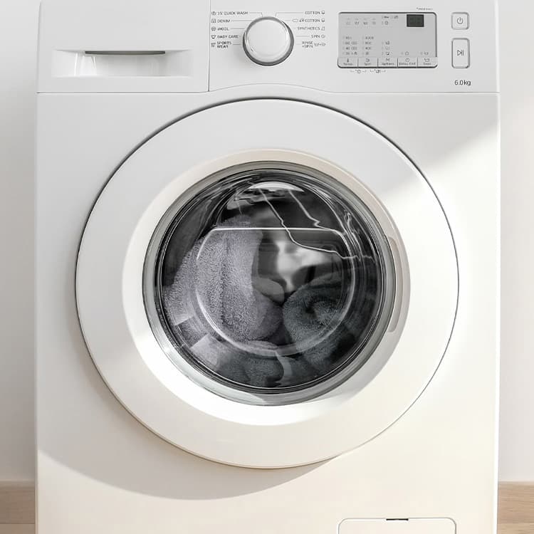 Luxuriously washable fabric, no ironing required