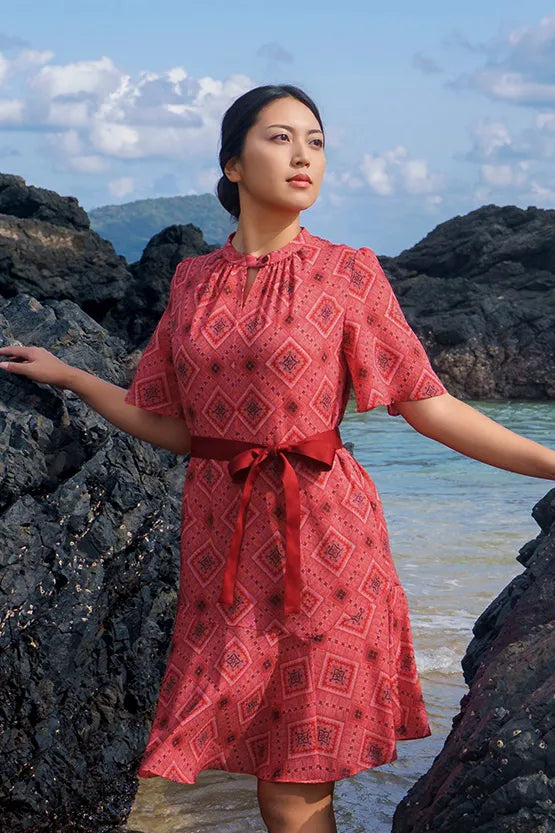 Oshima Tsumugi Design Stretch Chiffon: Knee-Length Mermaid Dress