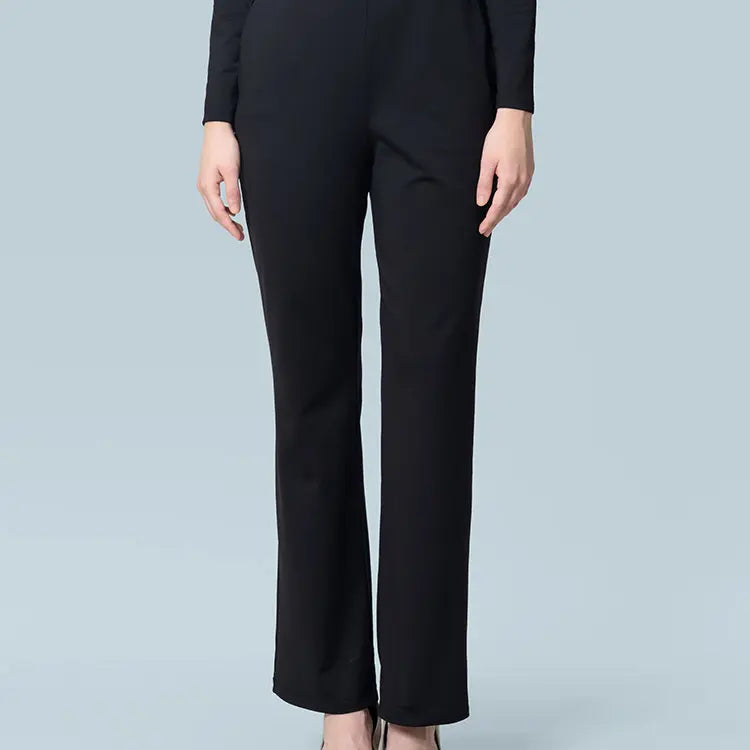 Sophisticated straight design with versatile elegance