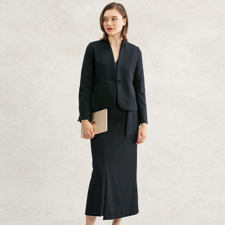 Set up in an instant with the matching jacket