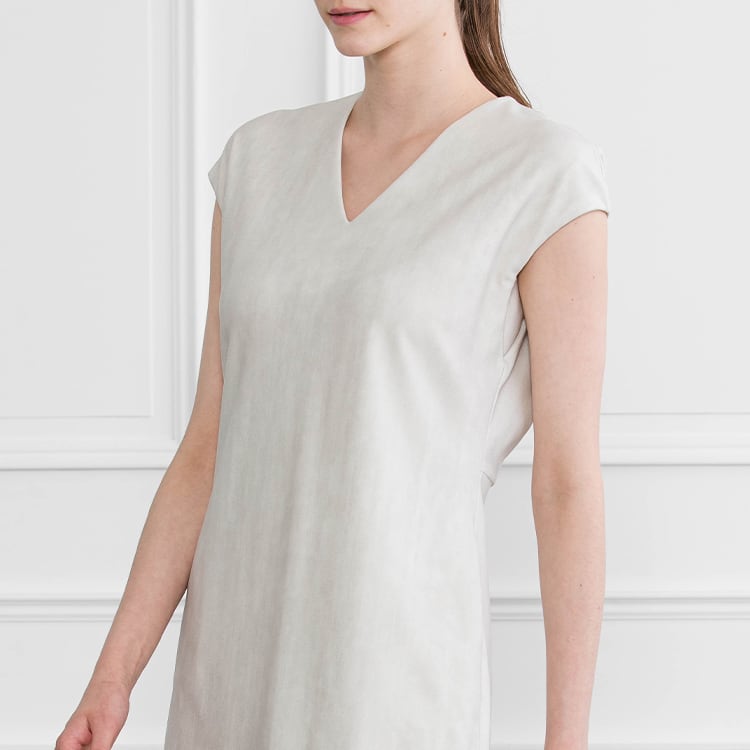 A slimming design that's neither too close nor too far