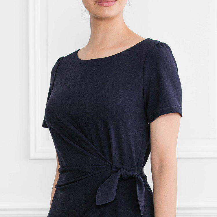 Soft Boat Neck Silhouette