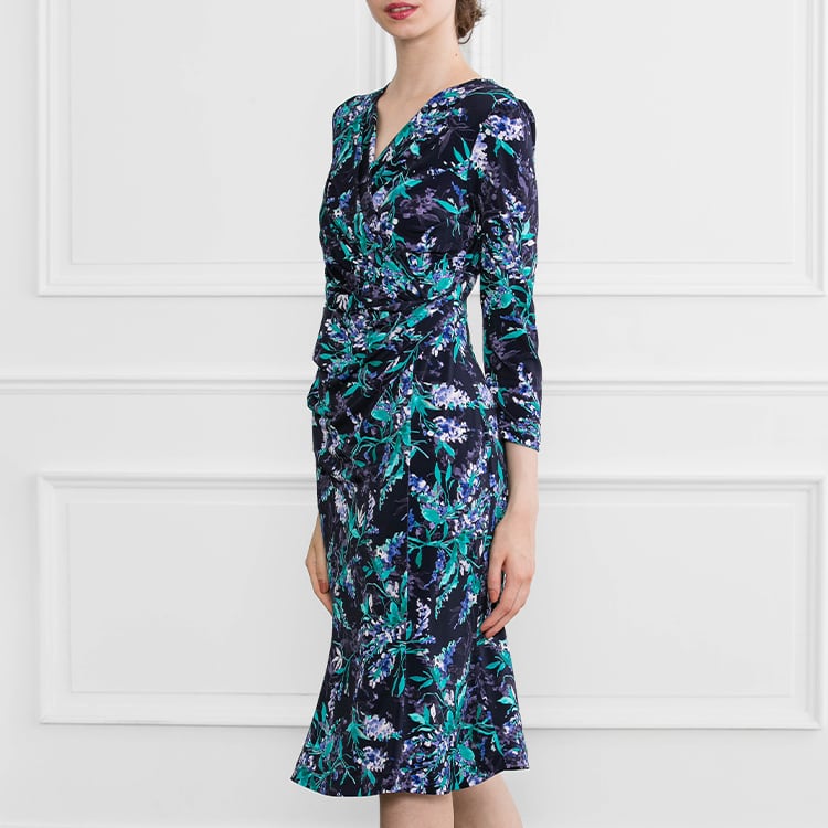 Mermaid line for a slimming effect