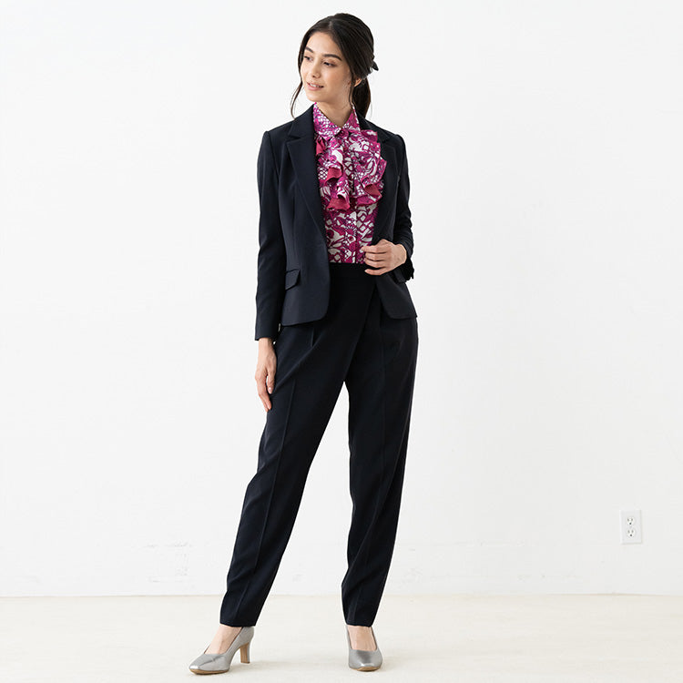 Even a classic suit can be instantly transformed into a glamorous look