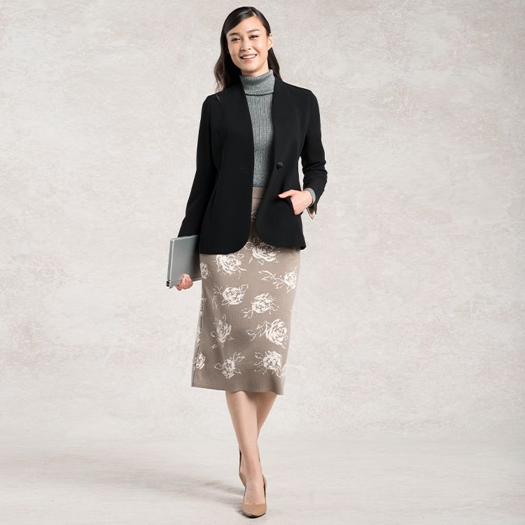Smooth inner lining for comfort with knitted items