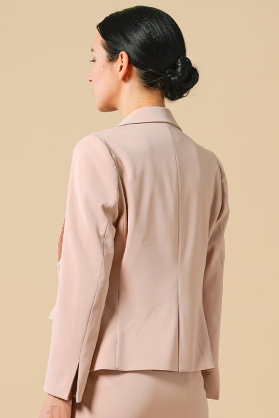 All-Season Material: Smart Stretch Tailored Jacket