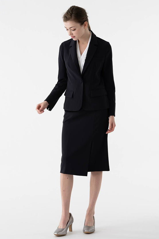 All-Season Material: Smart Stretch Tailored Jacket