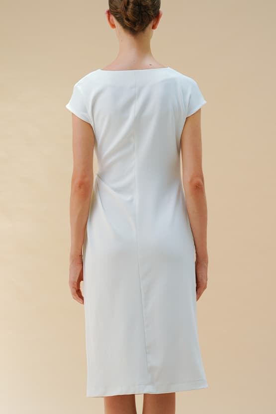 Anti-see-through: T-dress with sash