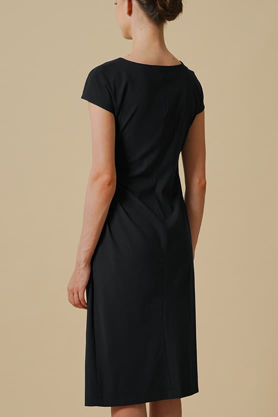 Anti-see-through: T-dress with sash