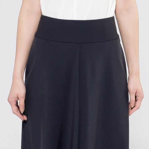 A mature silhouette that doesn't flare out too much