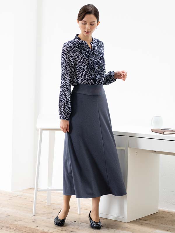 Stretch Chiffon: Petit Navy Frill Blouse