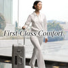 A strong ally for women who travel a lot for business! Comfortable yet beautiful "flight wear"