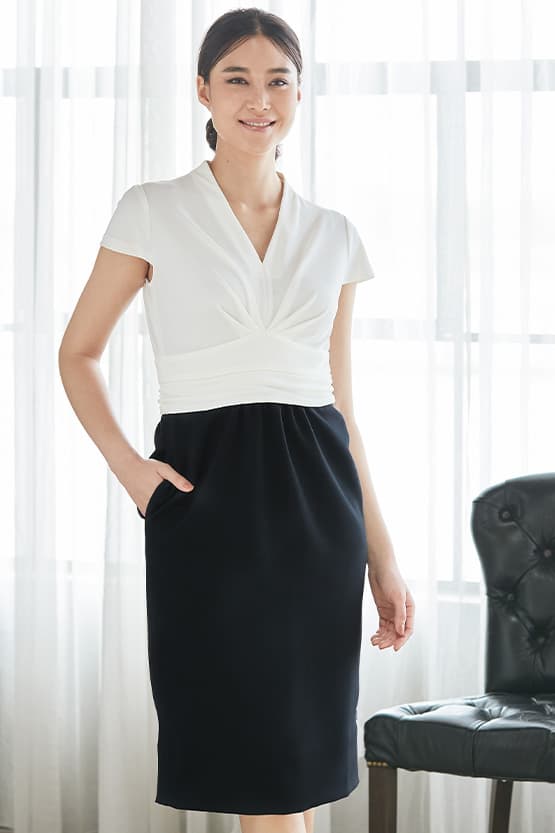 All-Season Material: White X Dark Navy Docking Shell Dress