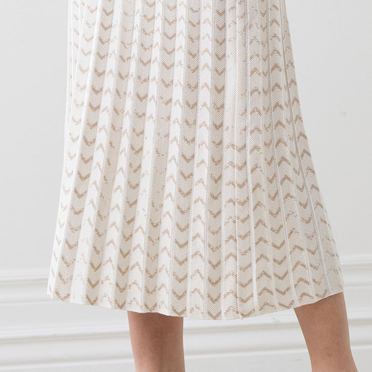 Slimming Pleats and Knit