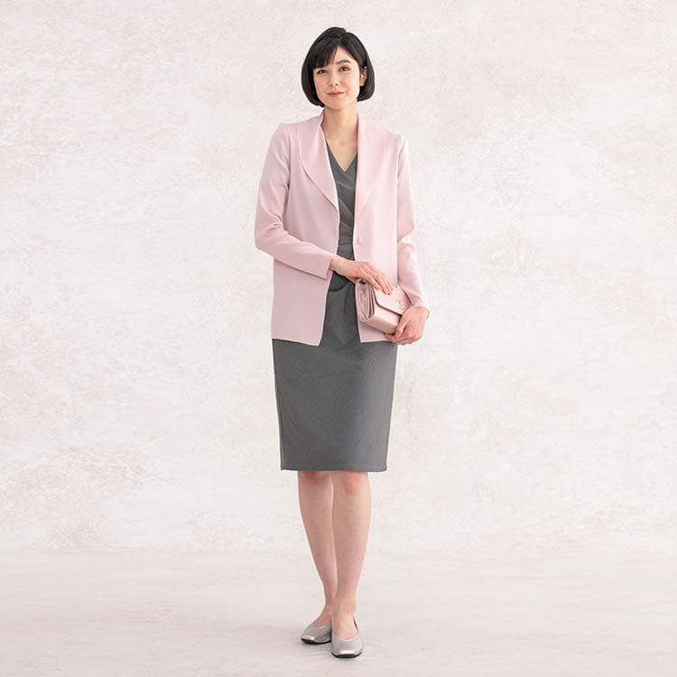 Add a touch of pale pink for a feminine touch