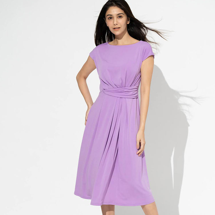 Beautiful waistline<br> Actress dress