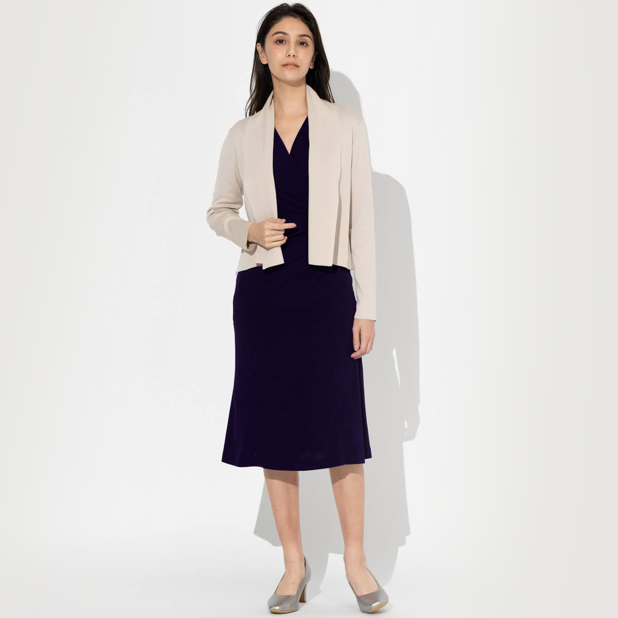A neat cardigan that can be used in a wide range of situations