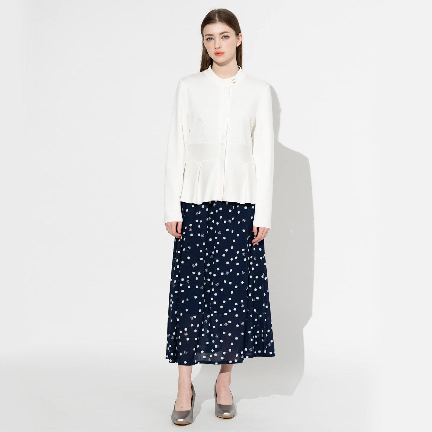 Leave a Feminine Impression