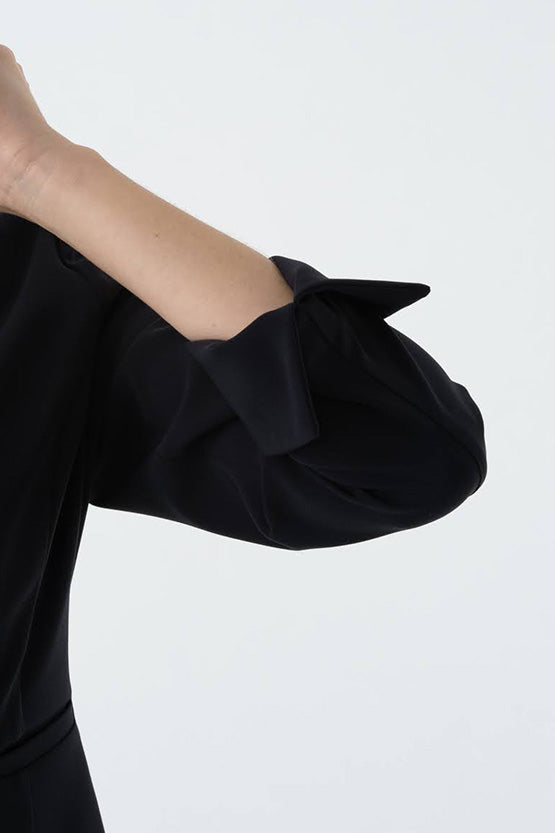 Smart Stretch: Front Hook No-Collar Jacket