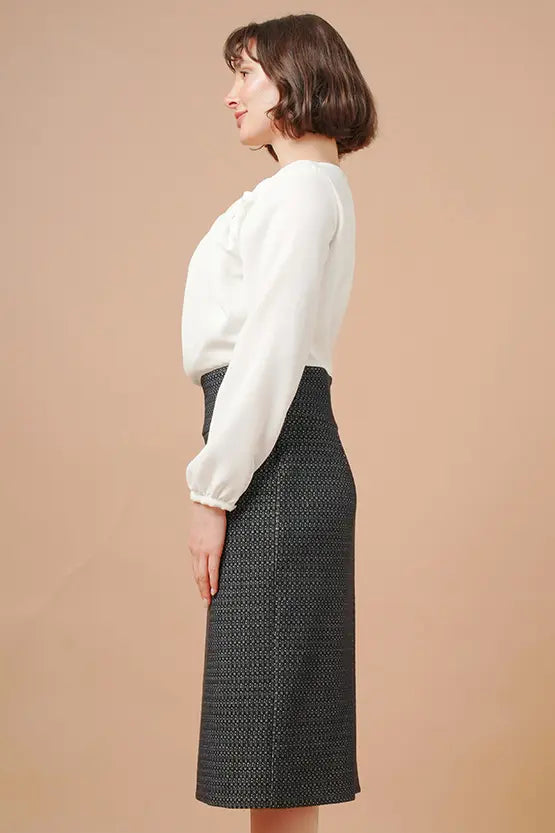 [Chiffon x Jacquard] Decollete Tuck Dress