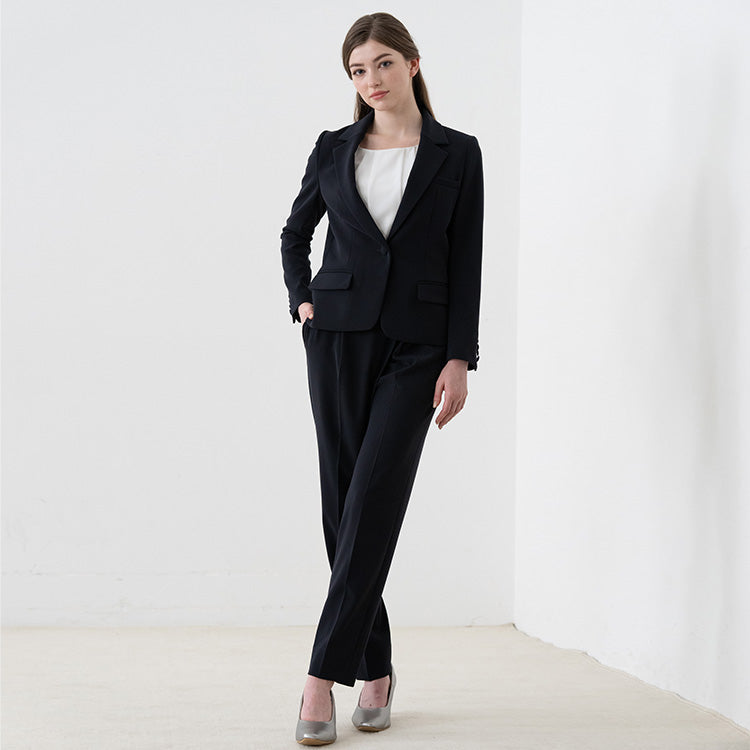 A sharp pants set