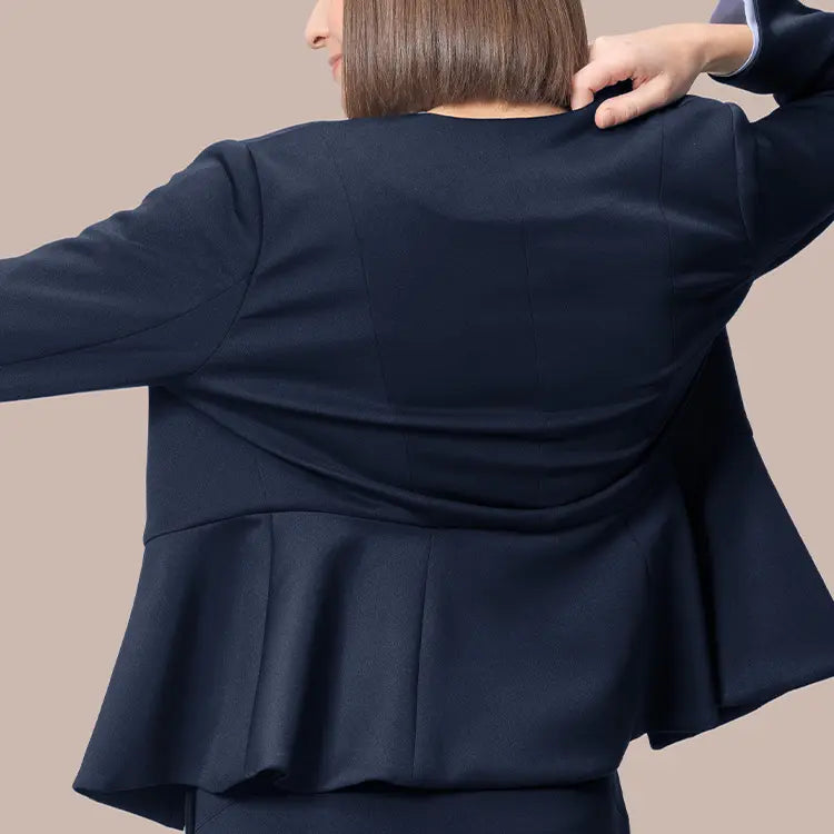 Comfortable all year round! Temperature-regulating stretch fabric