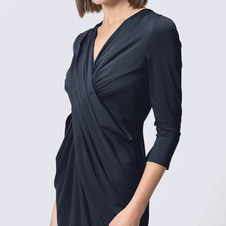 Elegant presence with rich color and subtle sheen