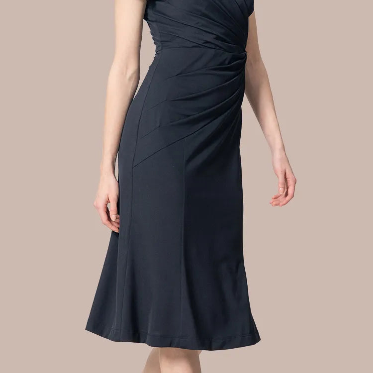 A flowing mermaid skirt that makes you look slimmer and more elegant