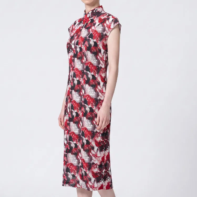 A Sleek I-Line Silhouette for a Beautifully Elongated Look
