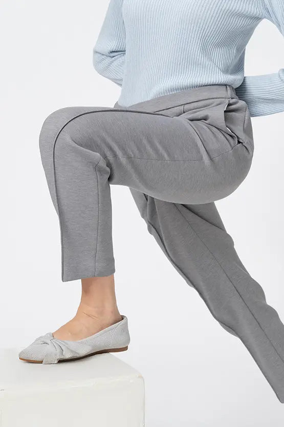 Marshmallow Tech: Tapered Pants