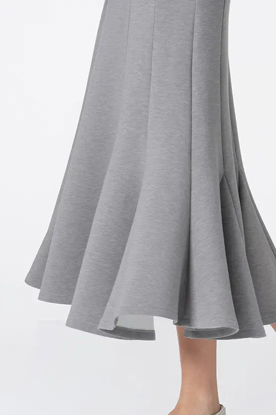 Marshmallow Tech: Flare Long Skirt