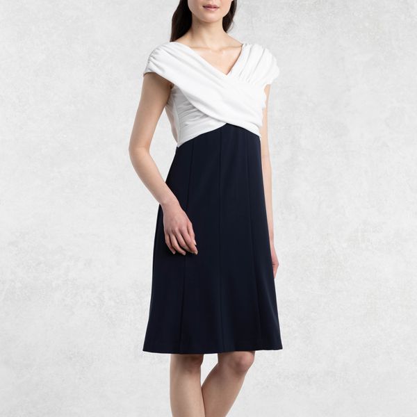 A dress with many expressions
