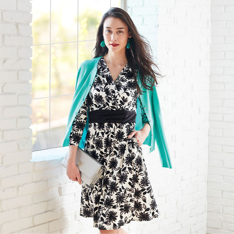 ADD AS AN ACCENT COLOR TO MONOTONE DRESSES