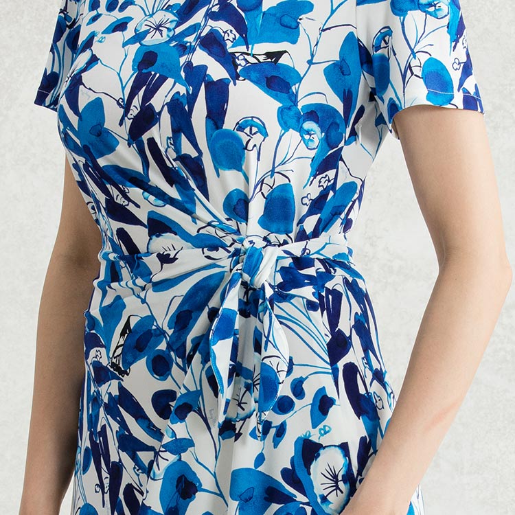 Asymmetrical draping to cover your figure