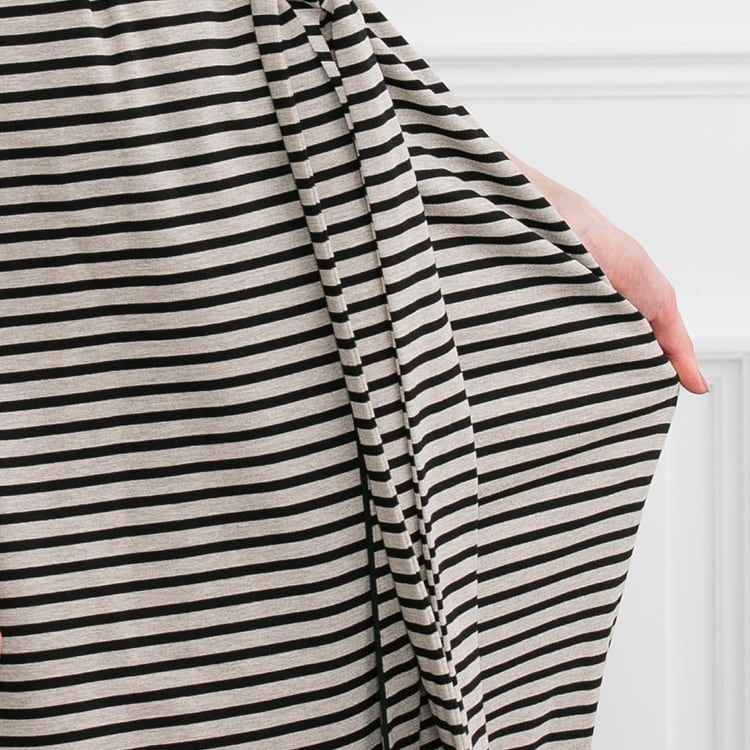 Dimensional fit and flare silhouette